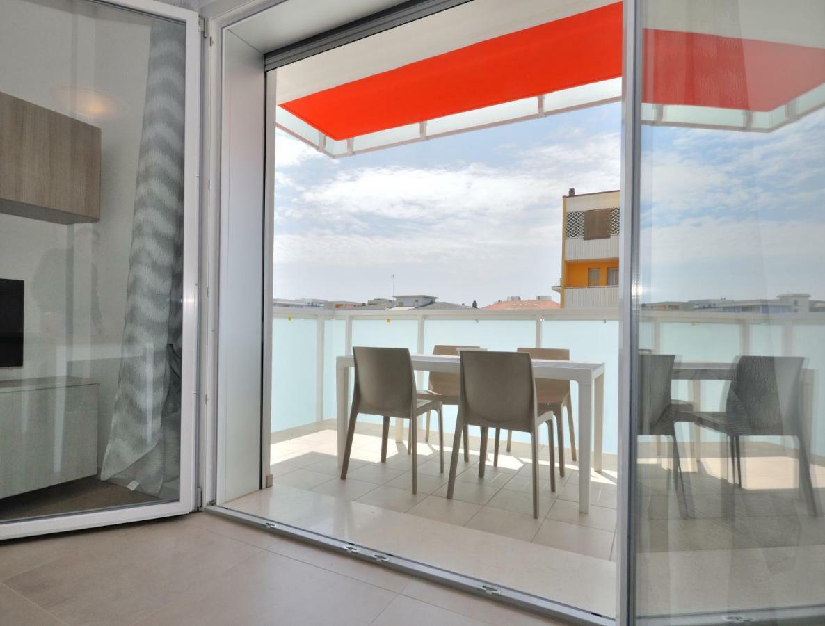 Condominio Il Faro Bibione Exterior photo